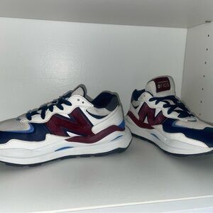 New Balance Figs White Navy Burgundy Retro Runner Sneakers